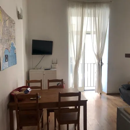 Oda ve Kahvaltı Ale & Tizy House Napoli