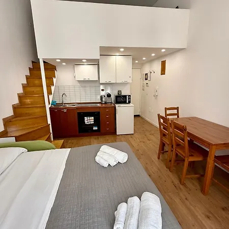 Ale & Tizy House