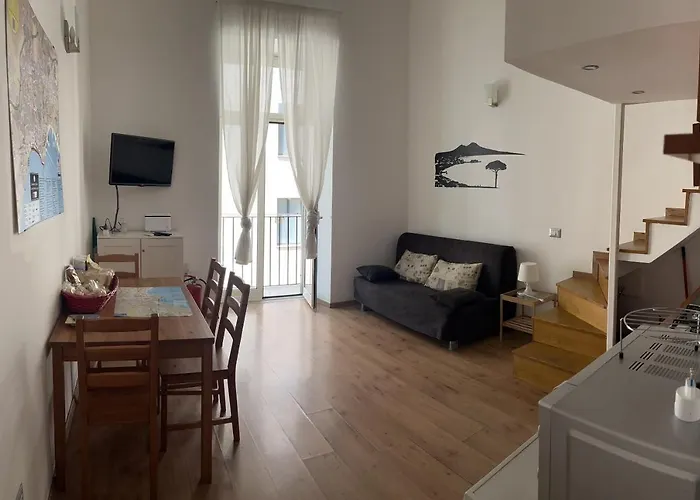 Couette-café Ale & Tizy House 4*