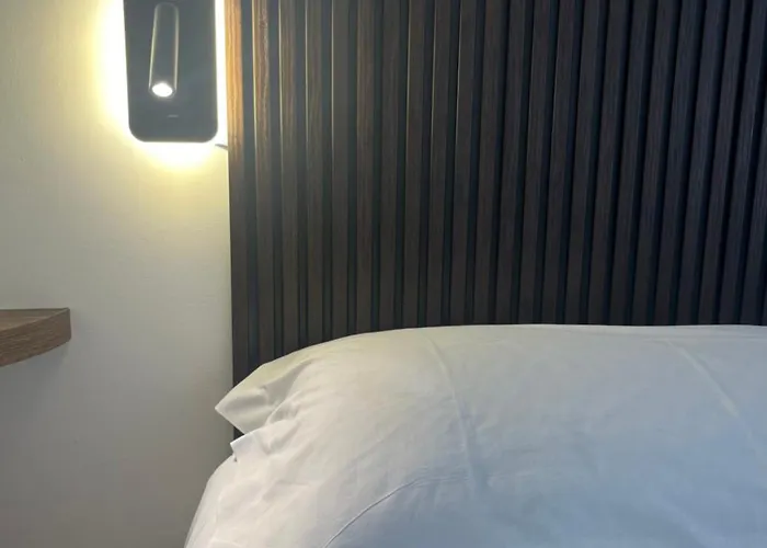 Couette-café Ale & Tizy House 4*